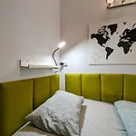 Fabryczna Centrum Hostel *