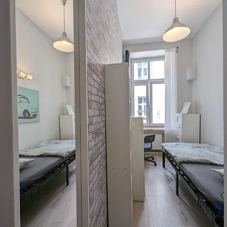 אכסניה Fabryczna Centrum *